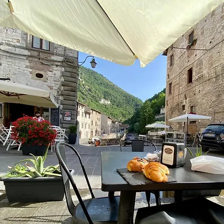 Romantic Gubbio